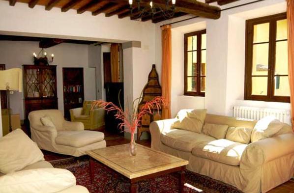 Casa Vacanze Villa Giusterna Monte Benichi Buitenkant foto
